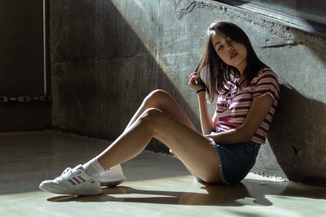 Como Criar Looks Casuais e Estilosos Com Tênis Adidas Feminino